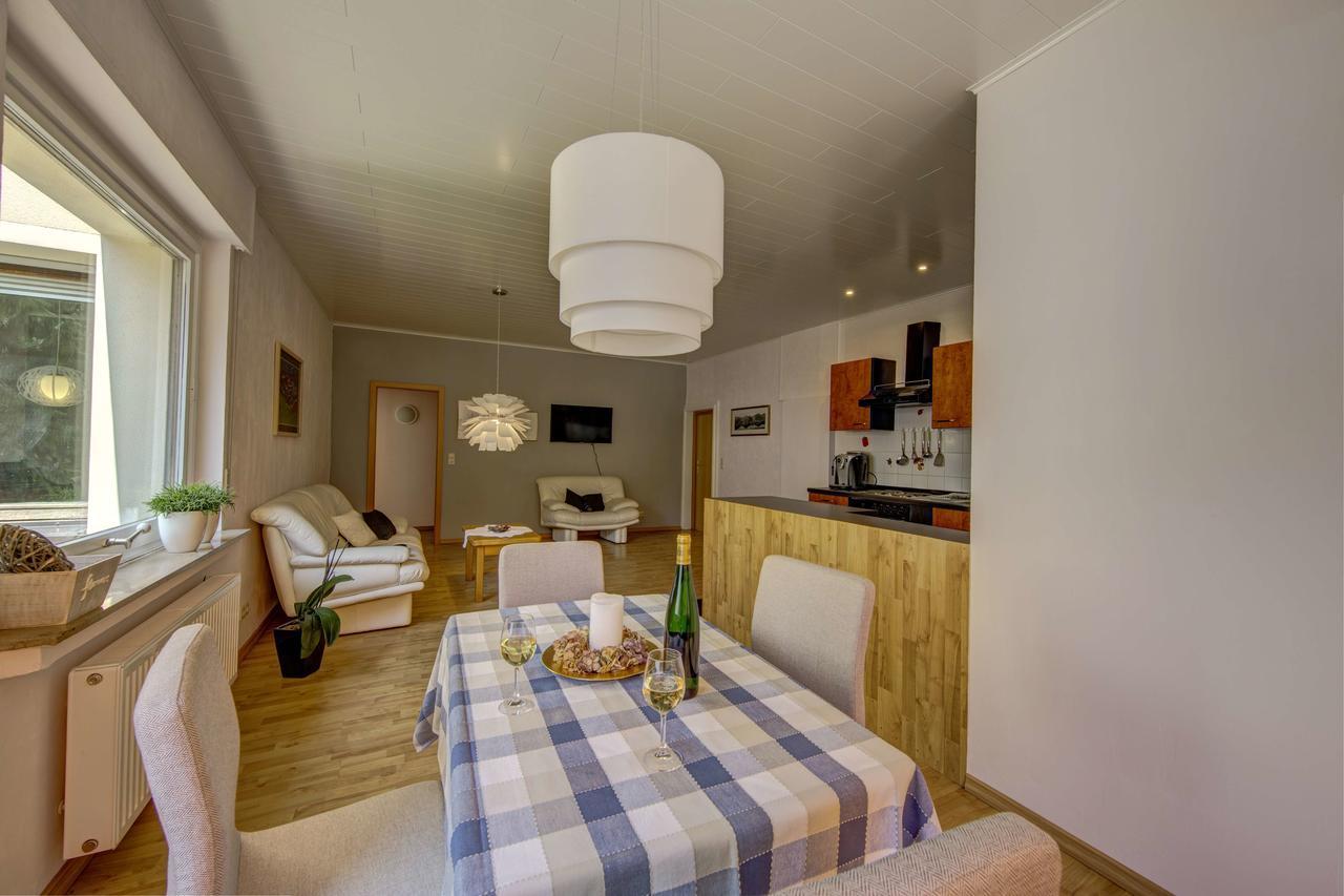 Appartement Haus Osterlaemmchen à Ediger-Eller Extérieur photo